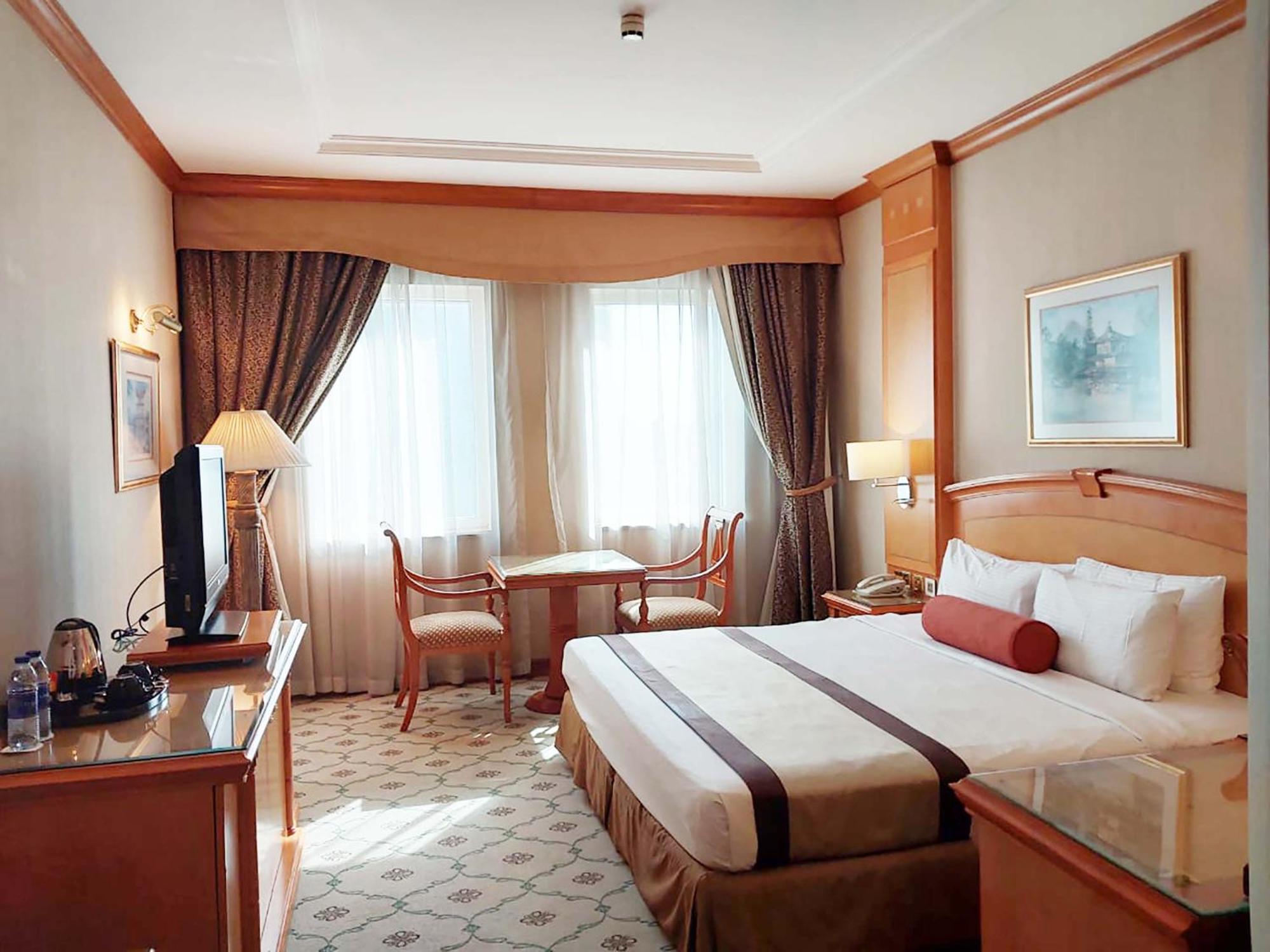 Knight Castle Hotel - Formerly Known As Carlton Palace Hotel Dubai Buitenkant foto